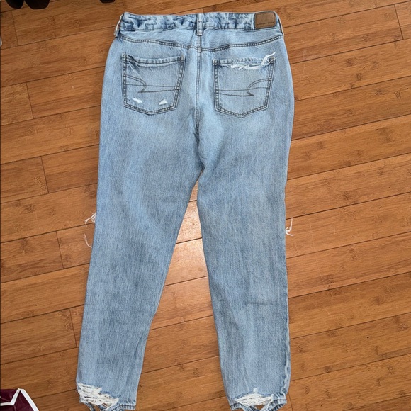 American Eagle Outfitters Distressed Blue Jeans - Picture 5 of 5